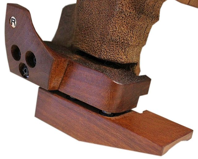 with wedge rest, for supported shooting Free Pistol